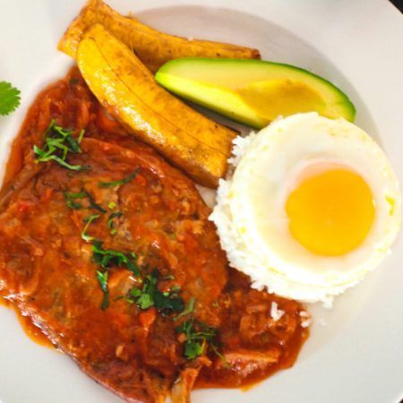 Sobrebarriga en salsa, restaurante colombiano en Benidorm